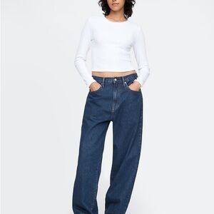 GAP Women’s Boyfriend Jeans in Dark Blue Denim